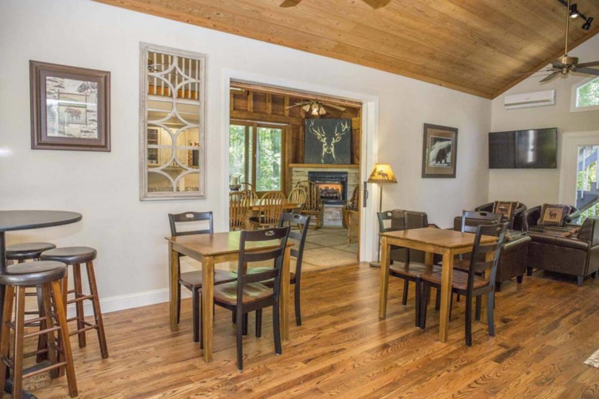 Brook Trout Inn Sapphire Ngoại thất bức ảnh
