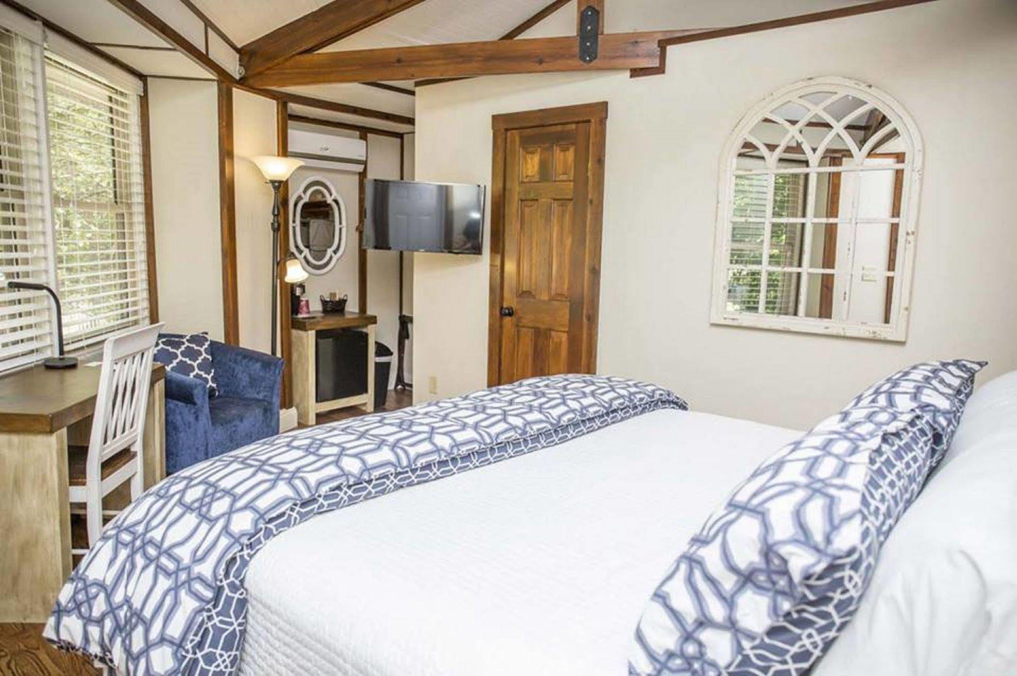 Brook Trout Inn Sapphire Ngoại thất bức ảnh
