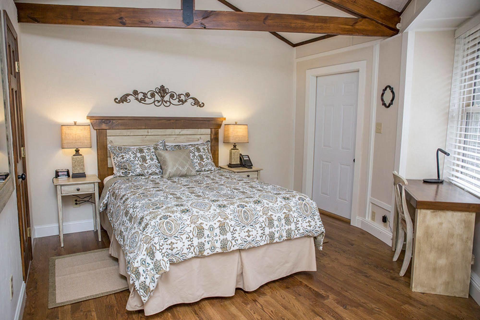 Brook Trout Inn Sapphire Ngoại thất bức ảnh